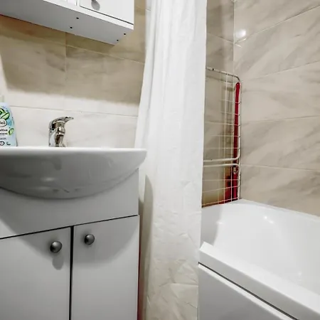 Anca House Бухарест